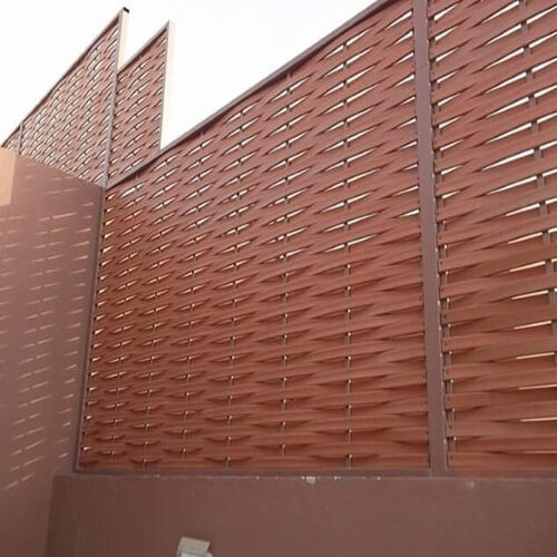 سواتر-خشبية-‫34669070‬-‫‬ مظلات وسواتر بيشة والنماص